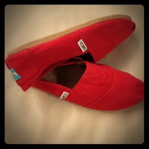 TOMS